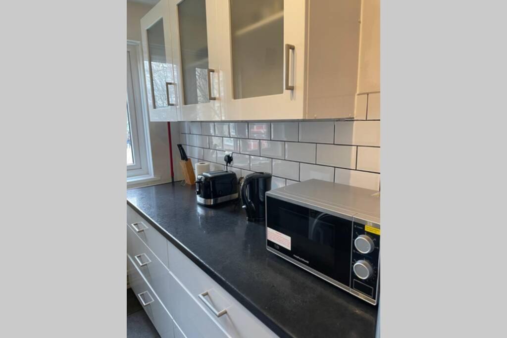 Beautiful Apartment Right Off Of Broadway Market 伦敦 外观 照片